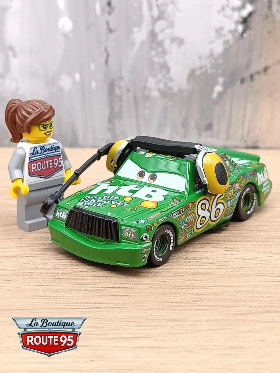 Cars Chick Hick car - New toy (CFS10)